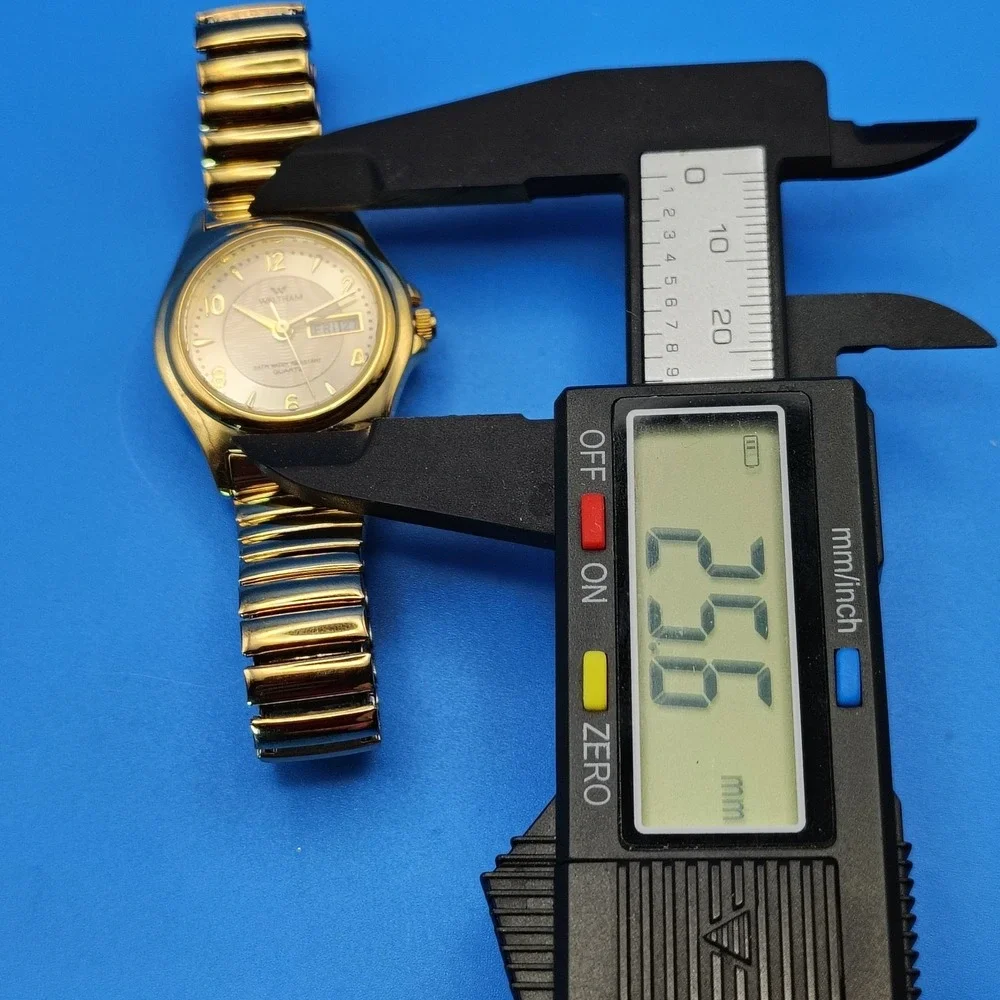 New Vintage 1997 Waltham Day/Date 25mm‎ Women's Quartz Watch W/ Box Size 5.5-8.5